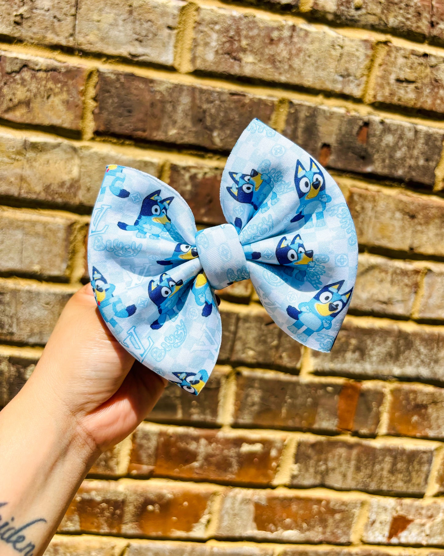 Blue Dog Bow